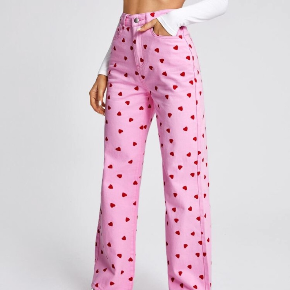 Shein high waste heart print jeans 💗